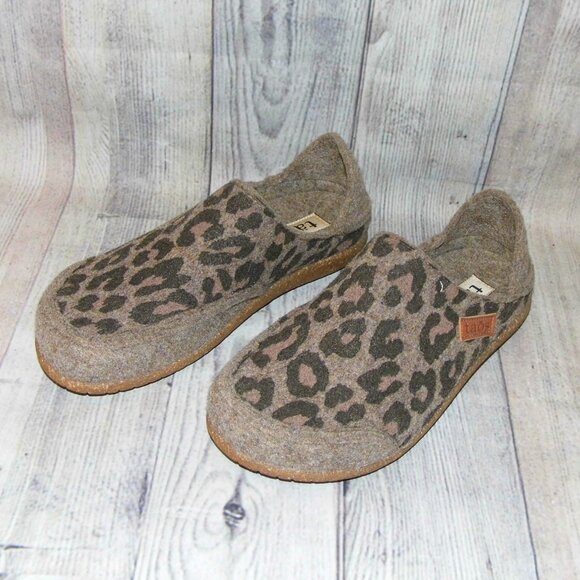 TAOS Convertawool Tan Leopard Print Wool Slippers Womens Size 9-9.5 EU 40 - Picture 3 of 7
